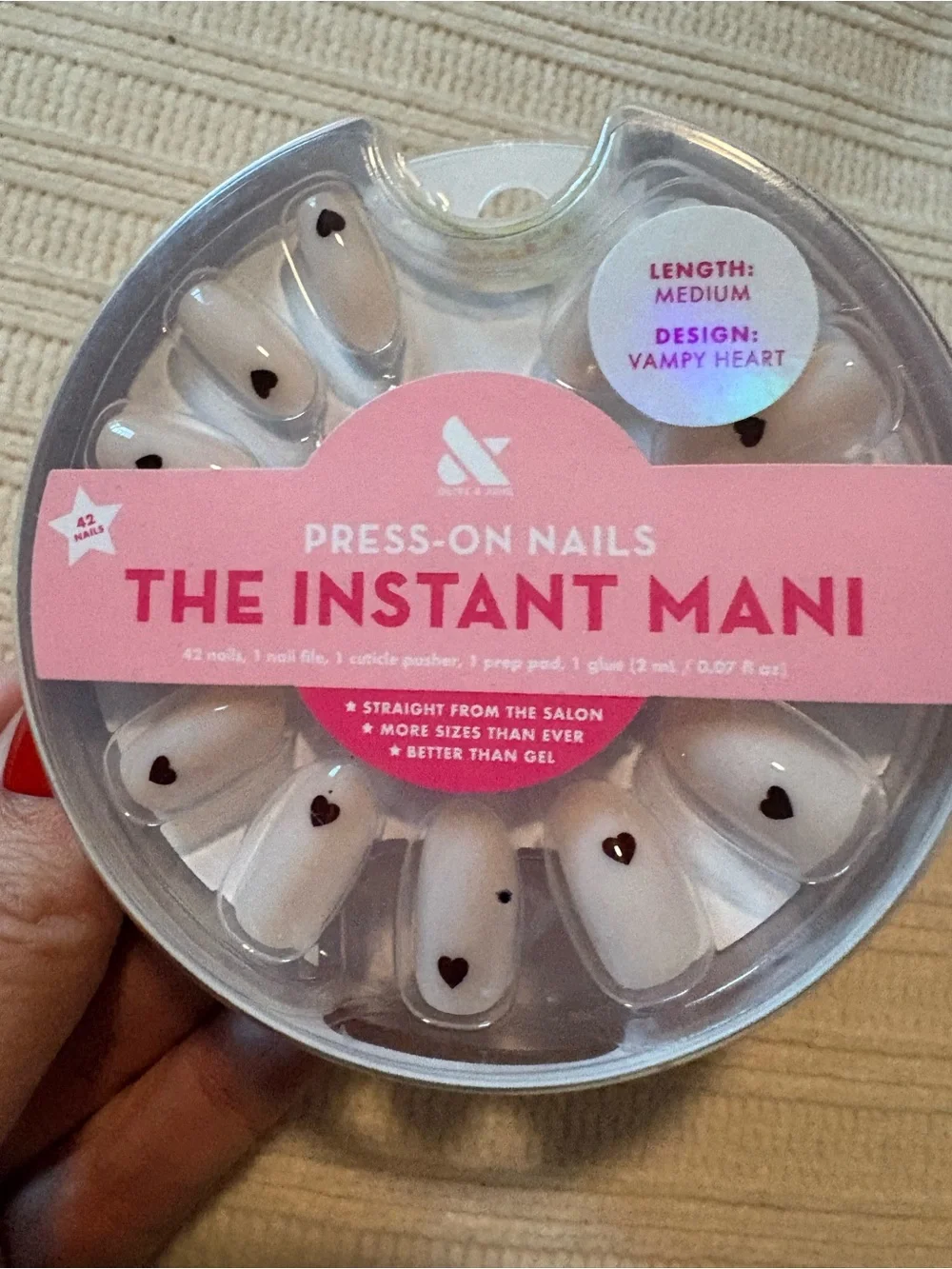 Olive & June Press-On Nails The Instant Mani - White Black Hearts Vamp Heart